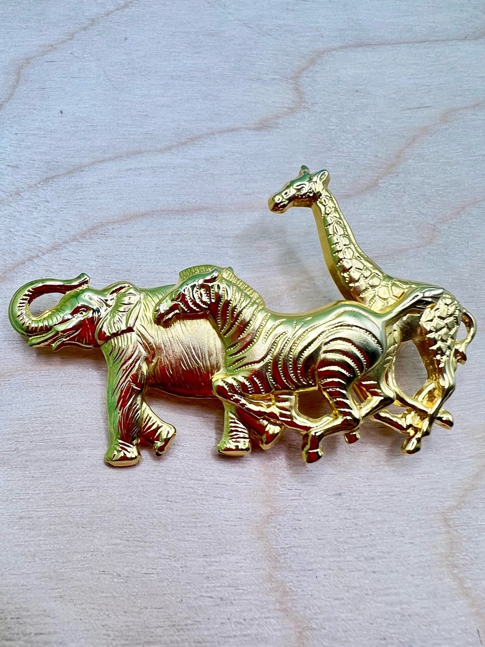 Vintage Signed PD Gold Tone Safari Animal Brooch Elephant Zebra Giraffe Pin